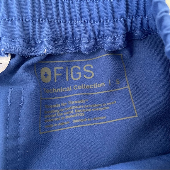 FIGS Yola Scrub Pants in Denim - Picture 3 of 4